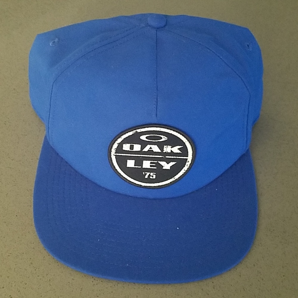 Oakley Snapback hat